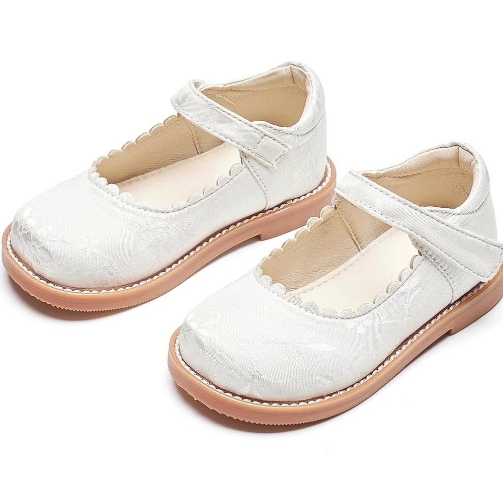 NWT THEE BRON Toddler Girls Mary Jane Shoes Retro Etched Bloom Oxfords, Size 7